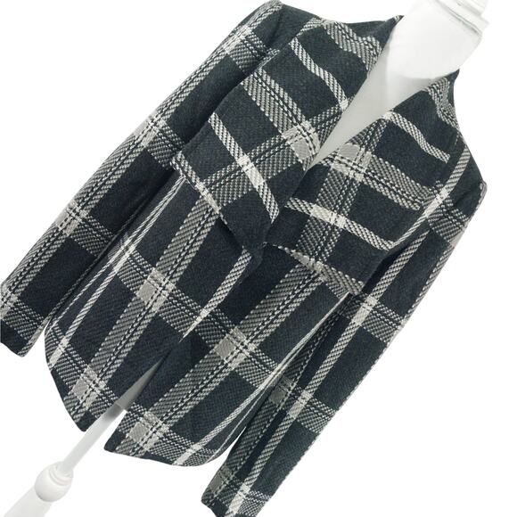 NWOT! COLDWATER CREEK! FINE WOOL BLEND, BLACK/GRAY/WHITE BOLD PLAID JACKET!SZ 10 - Picture 1 of 11